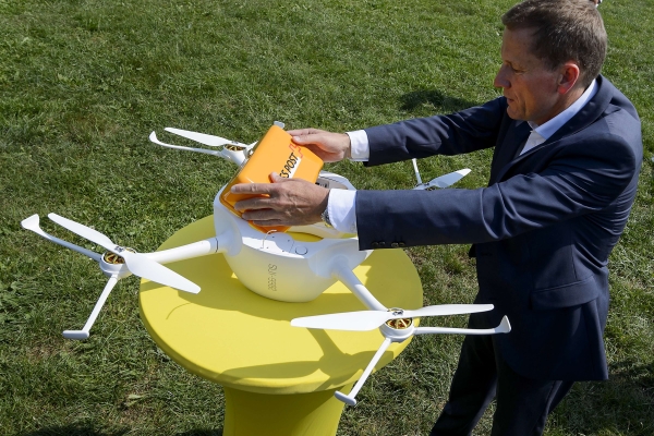 Swiss Post, airfreight company Swiss World Cargo and drone developer Matternet have developed the drone Matternet One, designed for transportation.