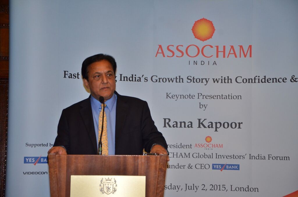 ASSOCHAM President Rana Kapoor welcoming the signing of the agreement.